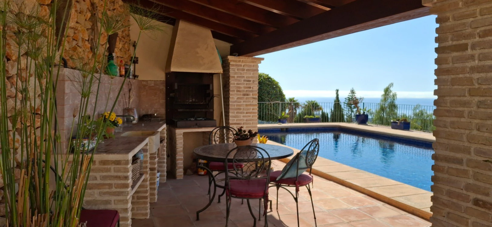 VILLA CON VISTAS PANORÁMICAS AL MAR