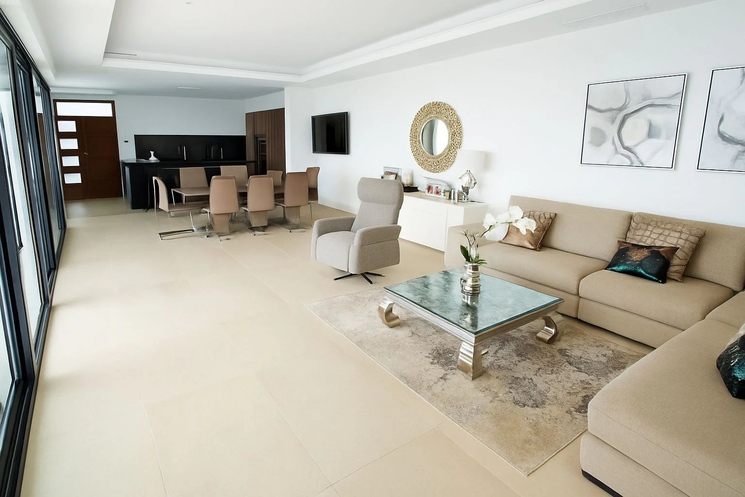 Villa de lujo, con preciosas vistas hacia el mar y Peñon d'Ifach