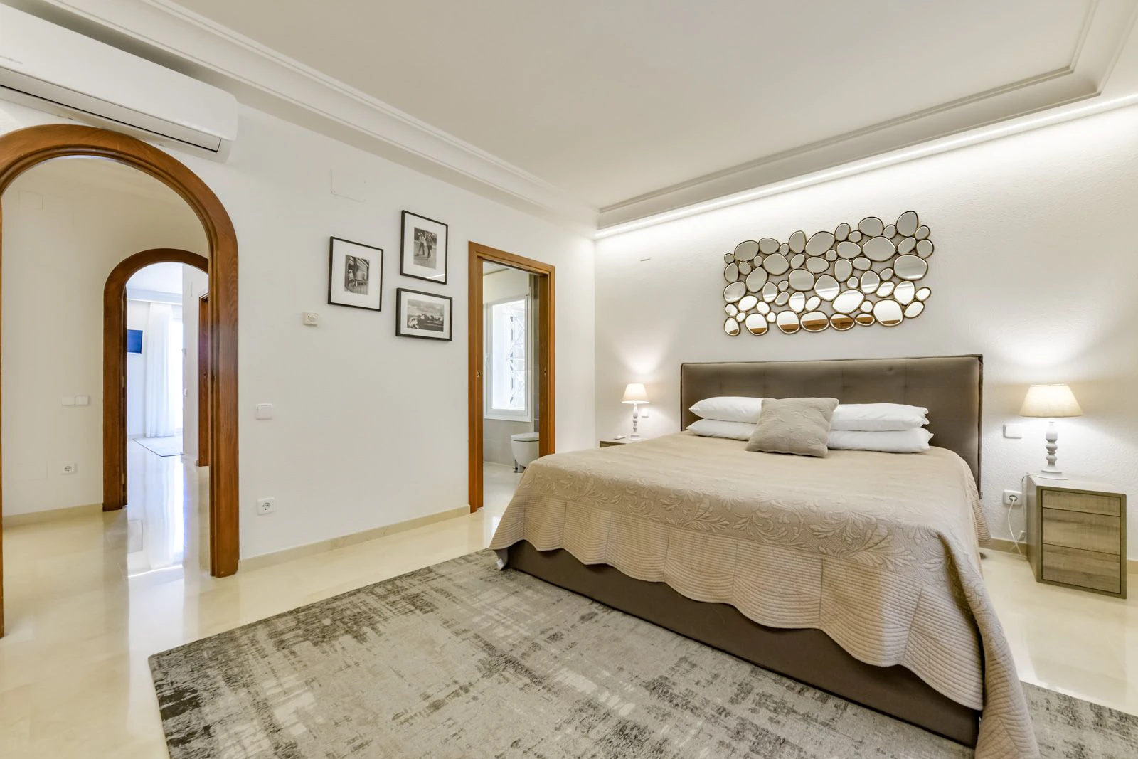 Villa de Lujo en Altea: Elegancia, Exclusividad y Vistas de Ensueño