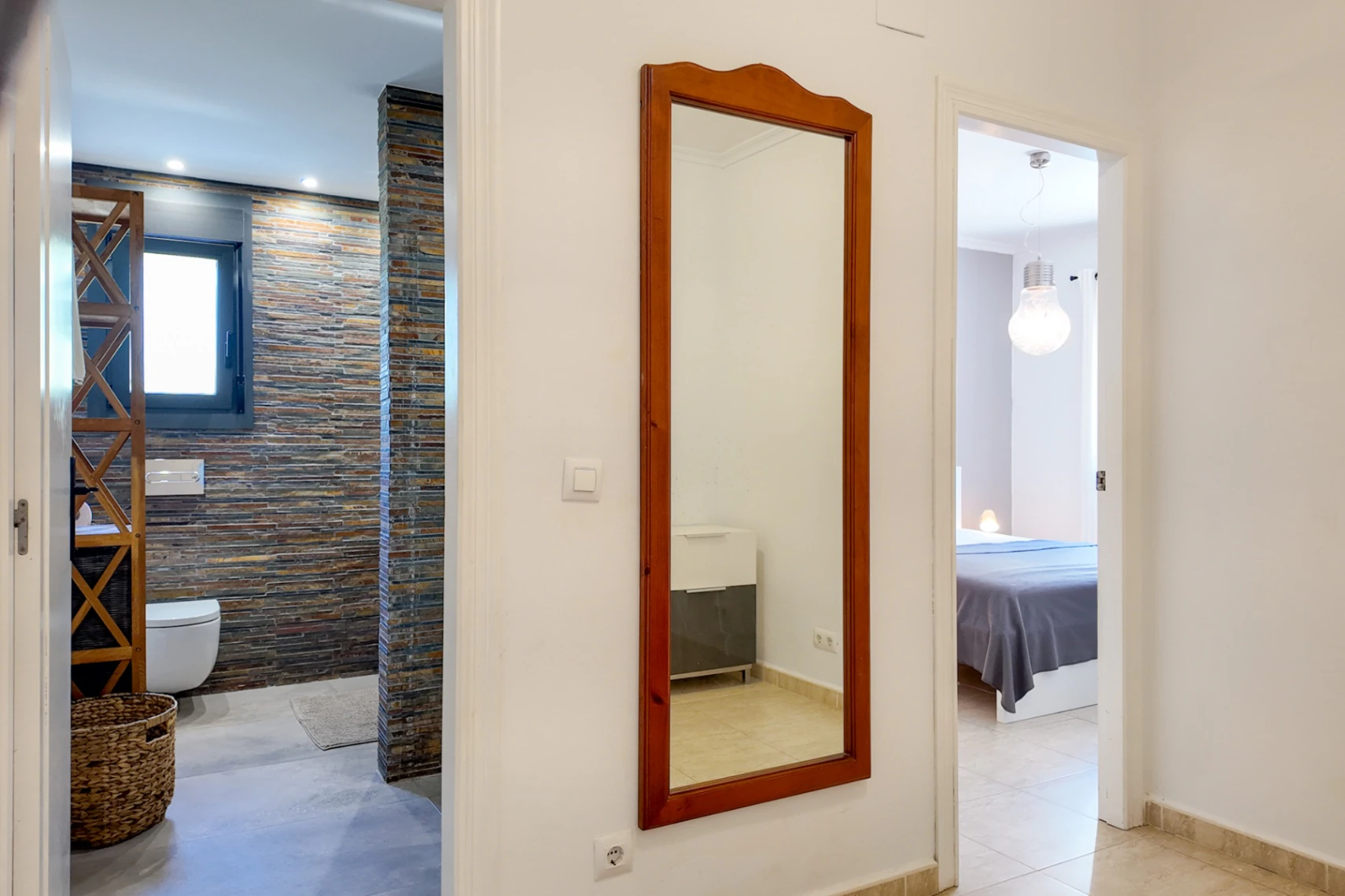 Encantadora villa con apartamento independiente y jardín mediterráneo en Cometa, Calpe