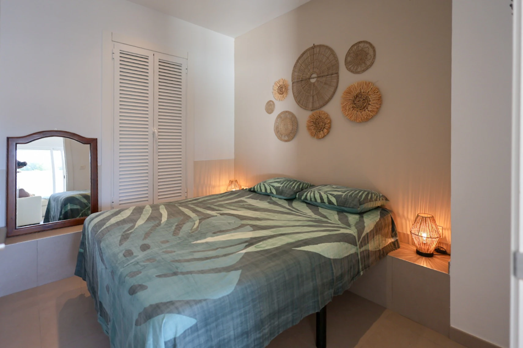 Encantadora villa con apartamento independiente y jardín mediterráneo en Cometa, Calpe