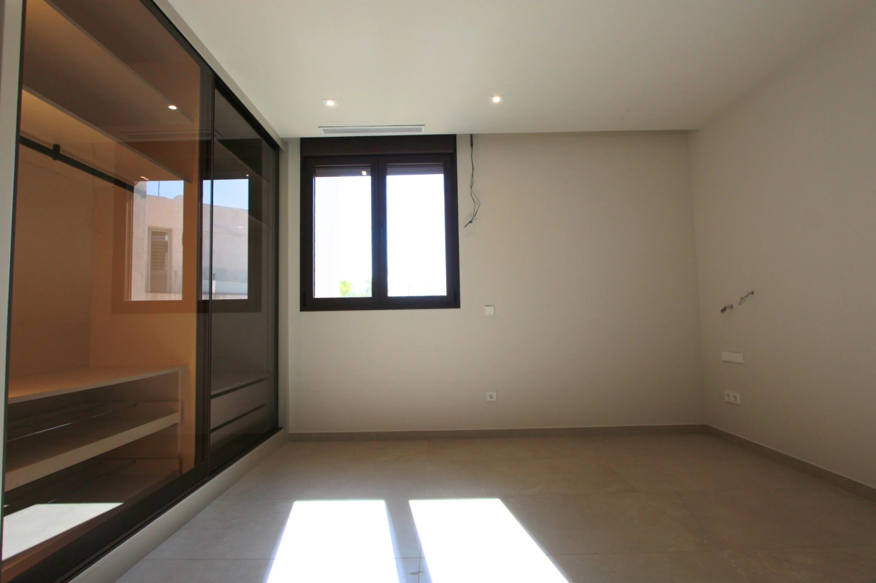 Villa moderna de obra nueva en Calpe con vistas al mar y al Peñón de Ifach