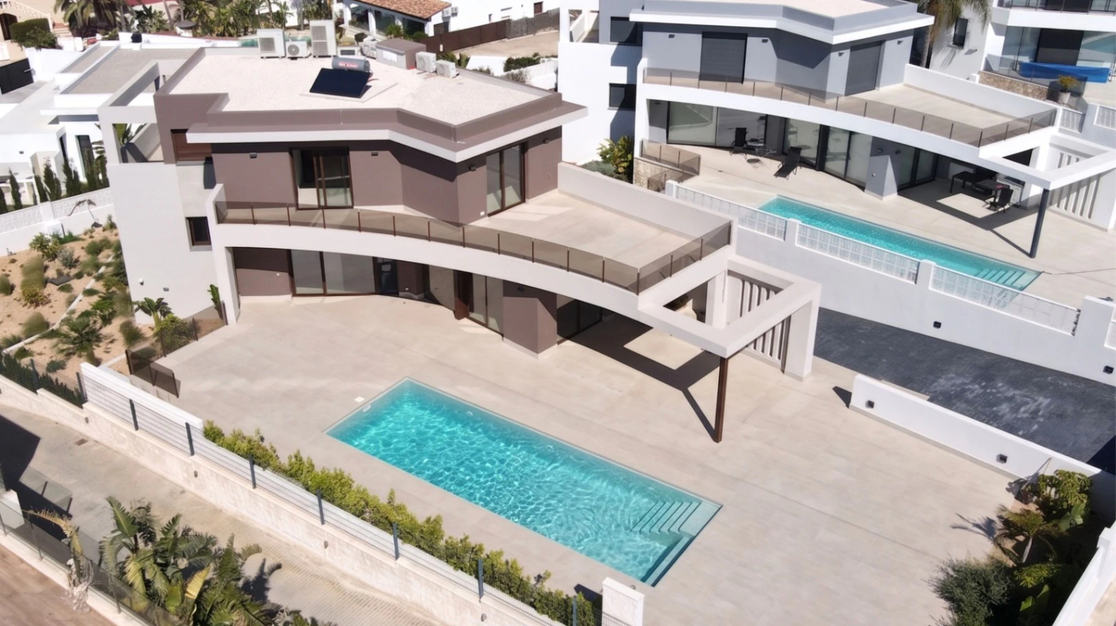 Villa moderna de obra nueva en Calpe con vistas al mar y al Peñón de Ifach