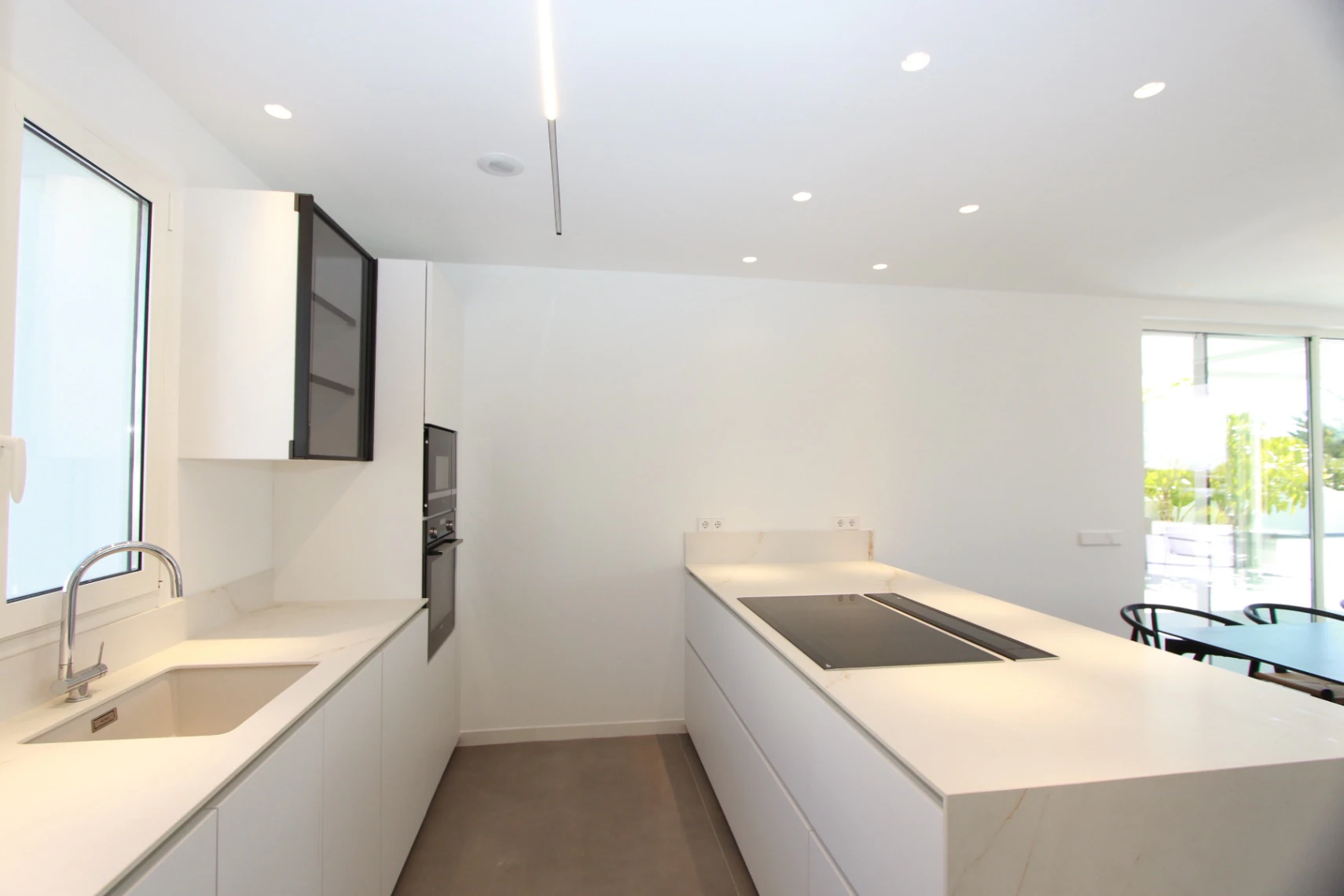 Villa de Diseño Contemporáneo, vistas al mar, a un Paso de Moraira