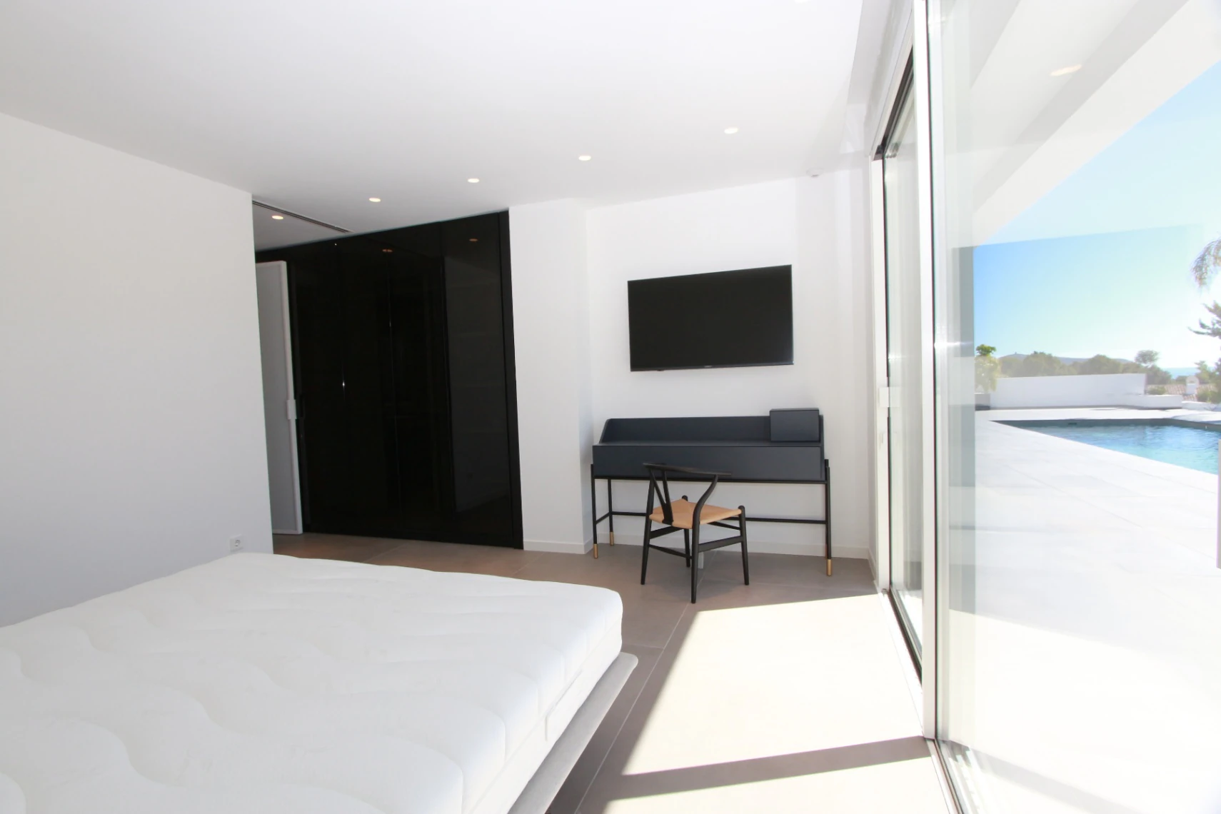 Villa de Diseño Contemporáneo, vistas al mar, a un Paso de Moraira