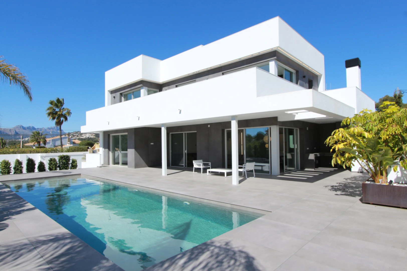 Villa de Diseño Contemporáneo, vistas al mar, a un Paso de Moraira