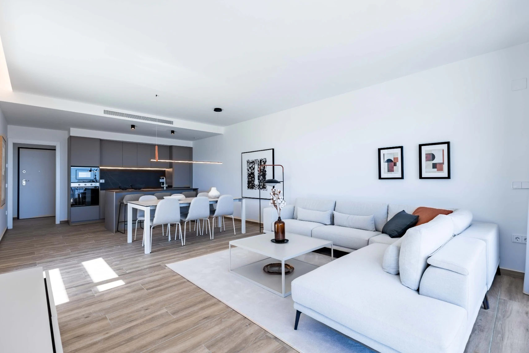 Modernas Villas de Obra Nueva en Polop con Vistas al Mar y la Montaña