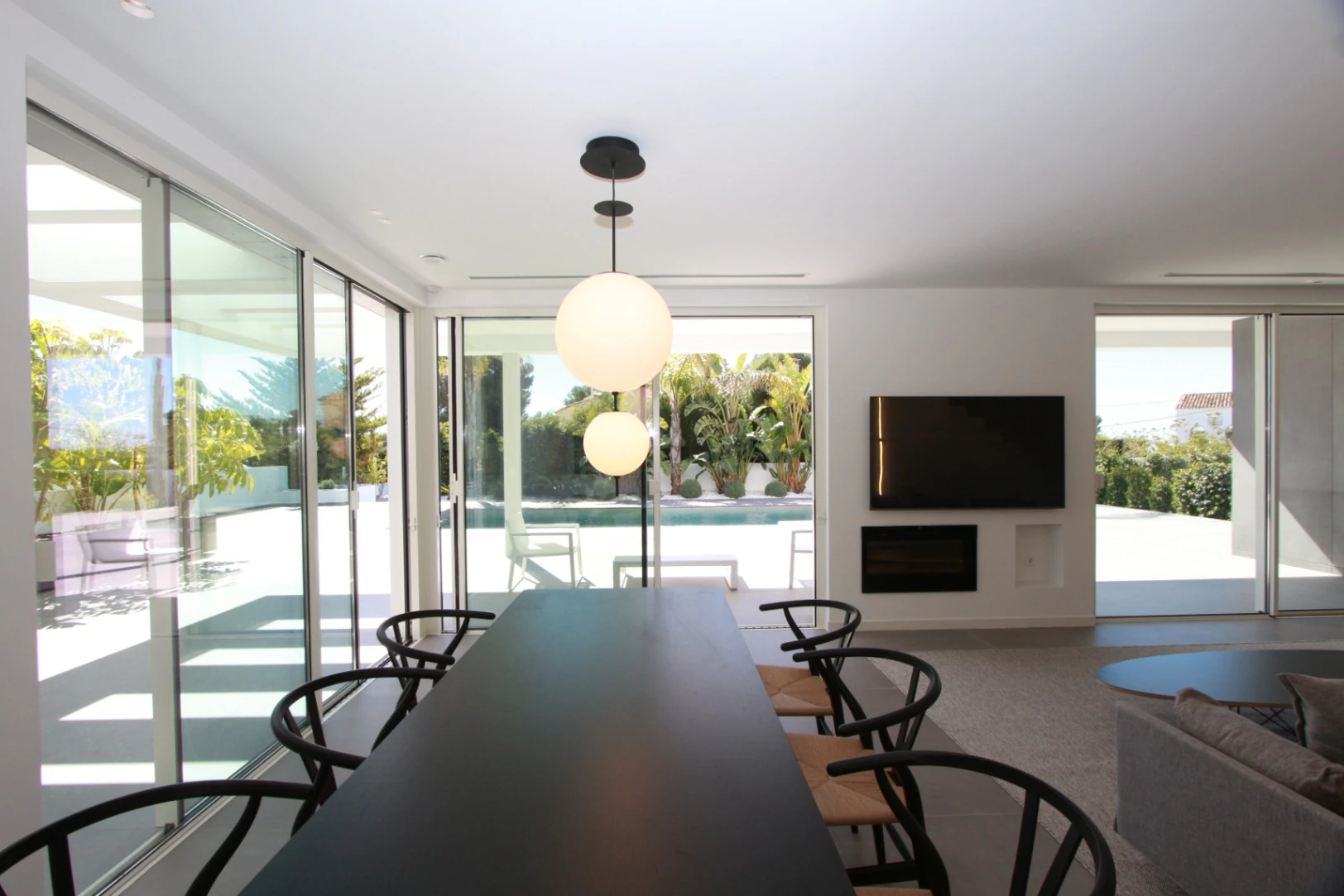 Villa de Diseño Contemporáneo, vistas al mar, a un Paso de Moraira