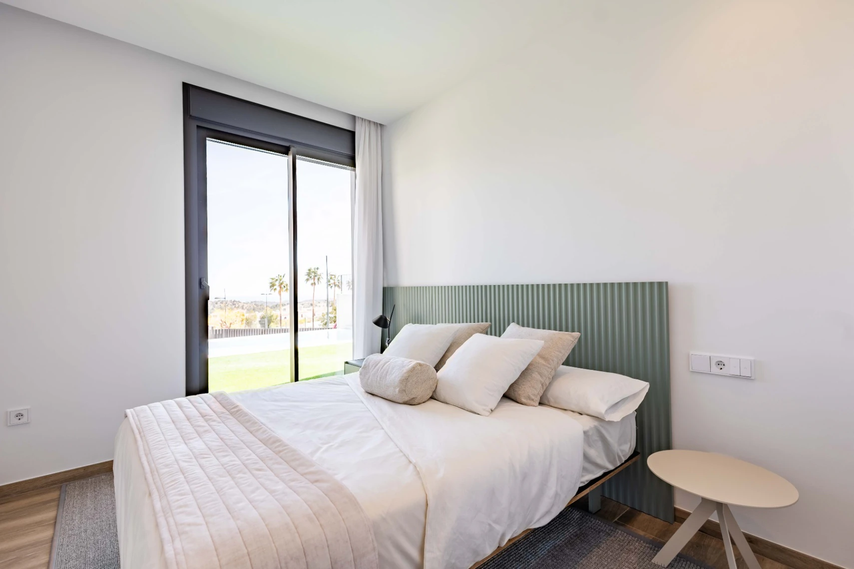 Modernas Villas de Obra Nueva en Polop con Vistas al Mar y la Montaña