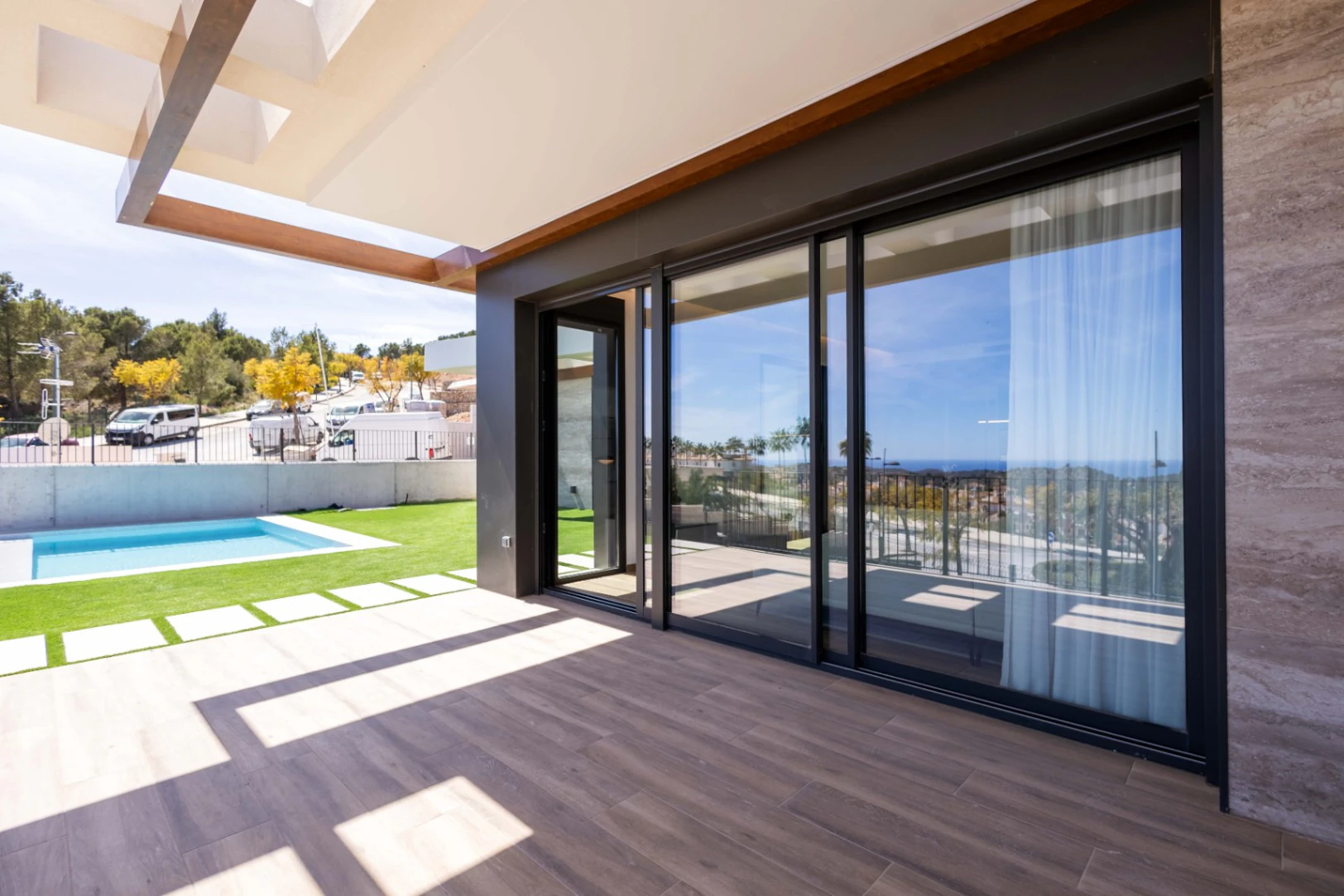 Modernas Villas de Obra Nueva en Polop con Vistas al Mar y la Montaña