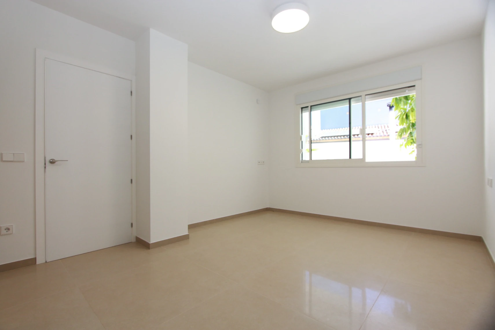 Villa de Diseño Contemporáneo, vistas al mar, a un Paso de Moraira