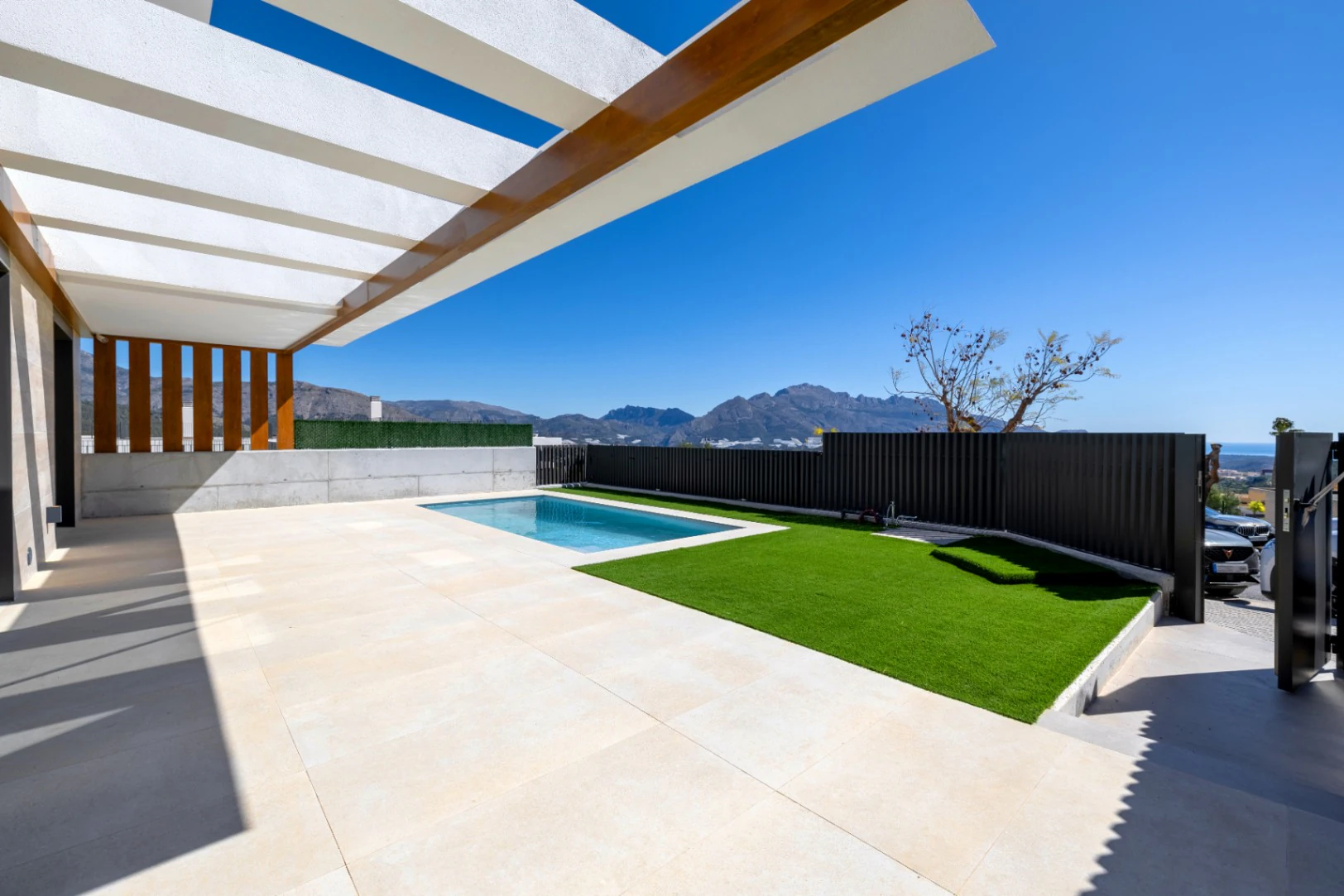 Modernas Villas de Obra Nueva en Polop con Vistas al Mar y la Montaña