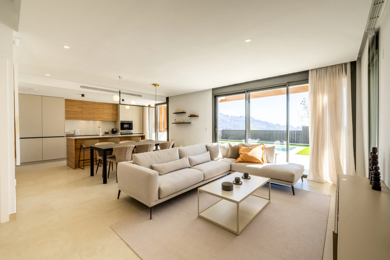 Modernas Villas de Obra Nueva en Polop con Vistas al Mar y la Montaña