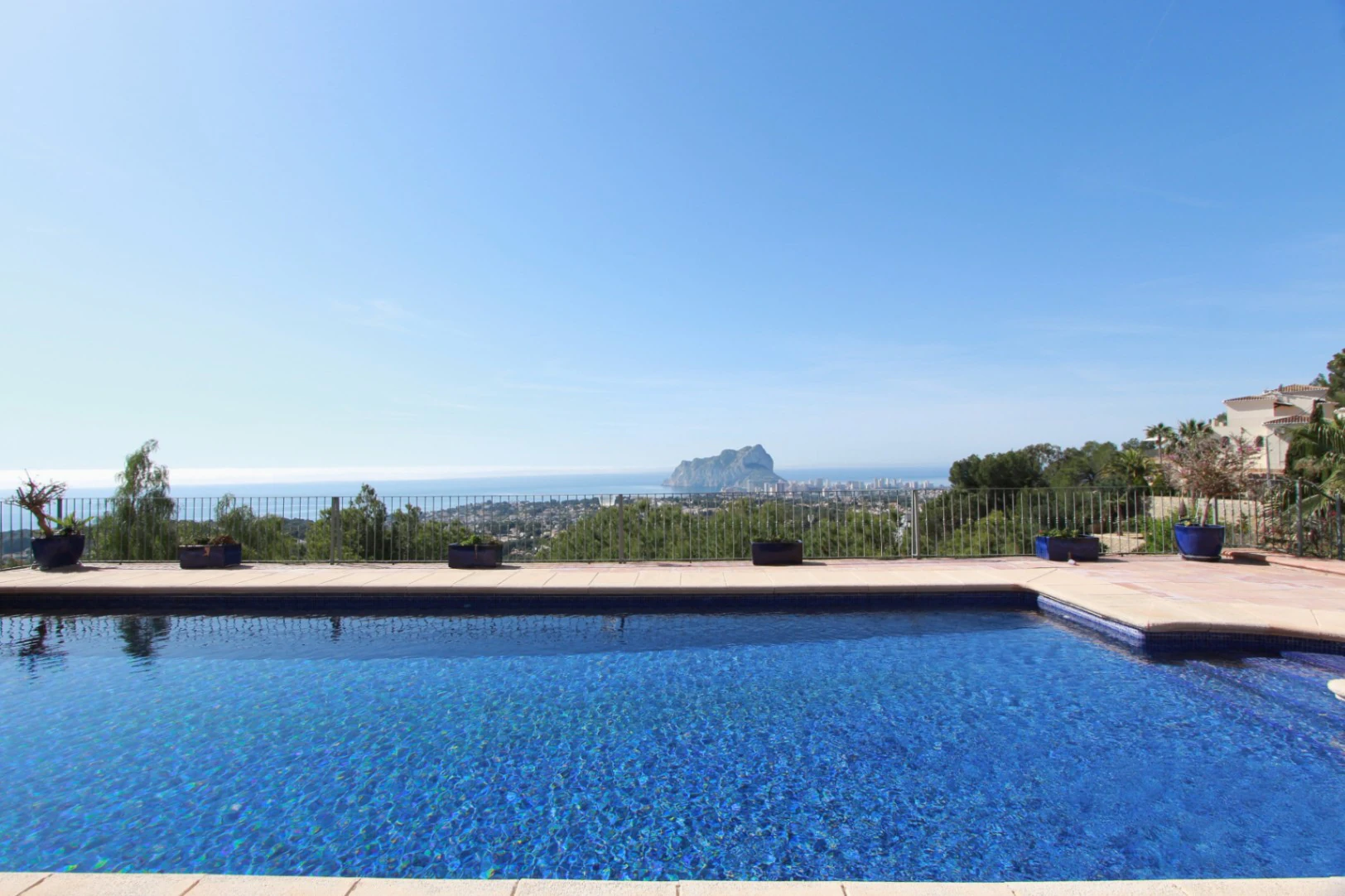 VILLA CON VISTAS PANORÁMICAS AL MAR