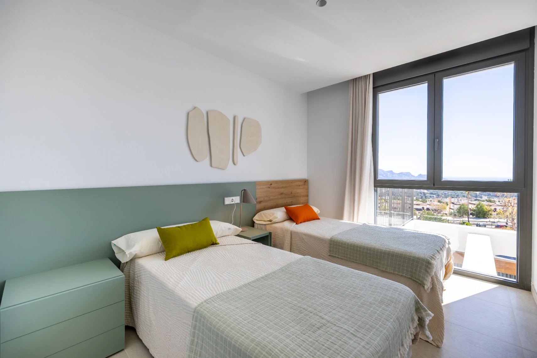 Modernas Villas de Obra Nueva en Polop con Vistas al Mar y la Montaña