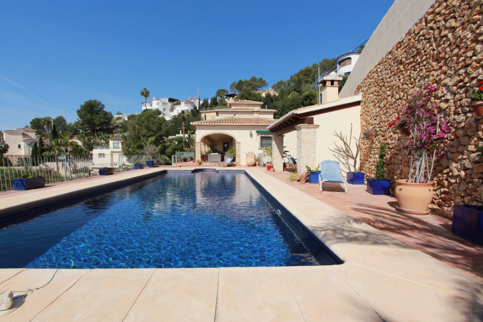 VILLA CON VISTAS PANORÁMICAS AL MAR
