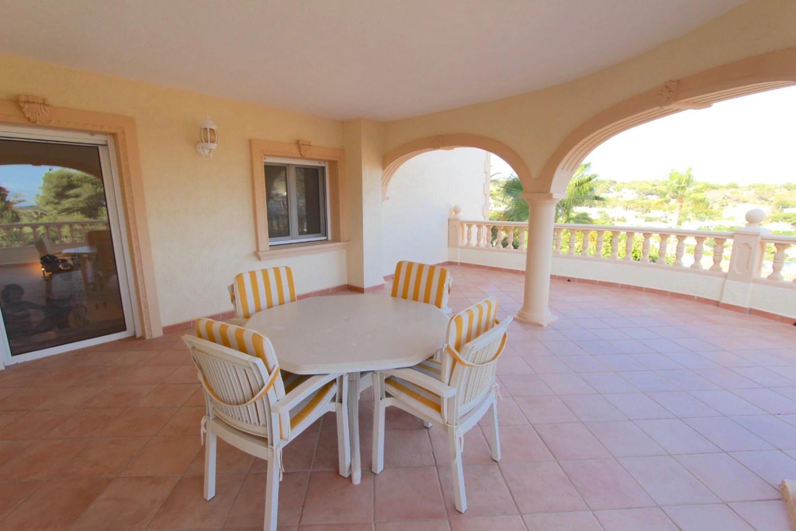 Espaciosa Villa Mediterránea de 4 Dormitorios en Parcela de 1.340 m² en Benissa – Cerca de la Costa