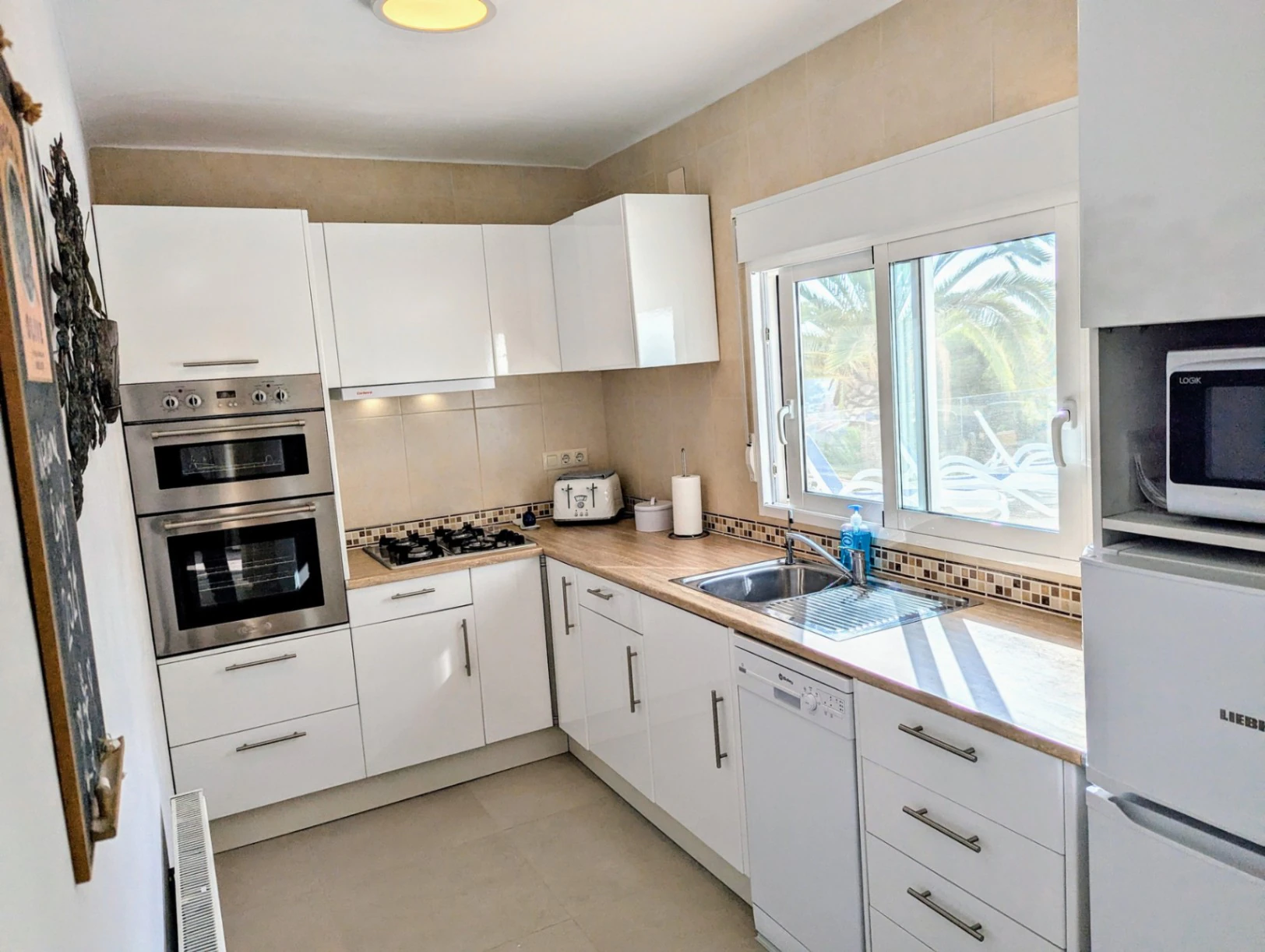 Villa de lujo en venta en Moraira con vista panorámica al mar