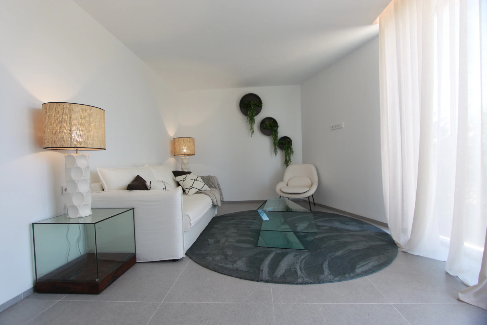 VILLA EN PRIMERA LINEA DE MAR EN JAVEA
