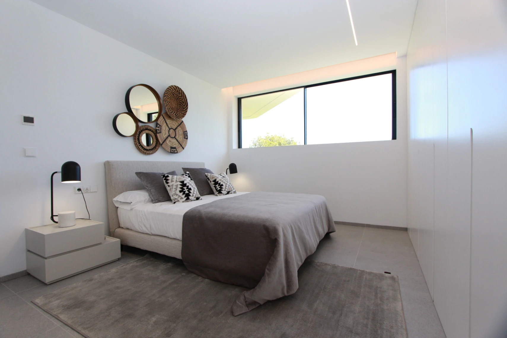 VILLA EN PRIMERA LINEA DE MAR EN JAVEA