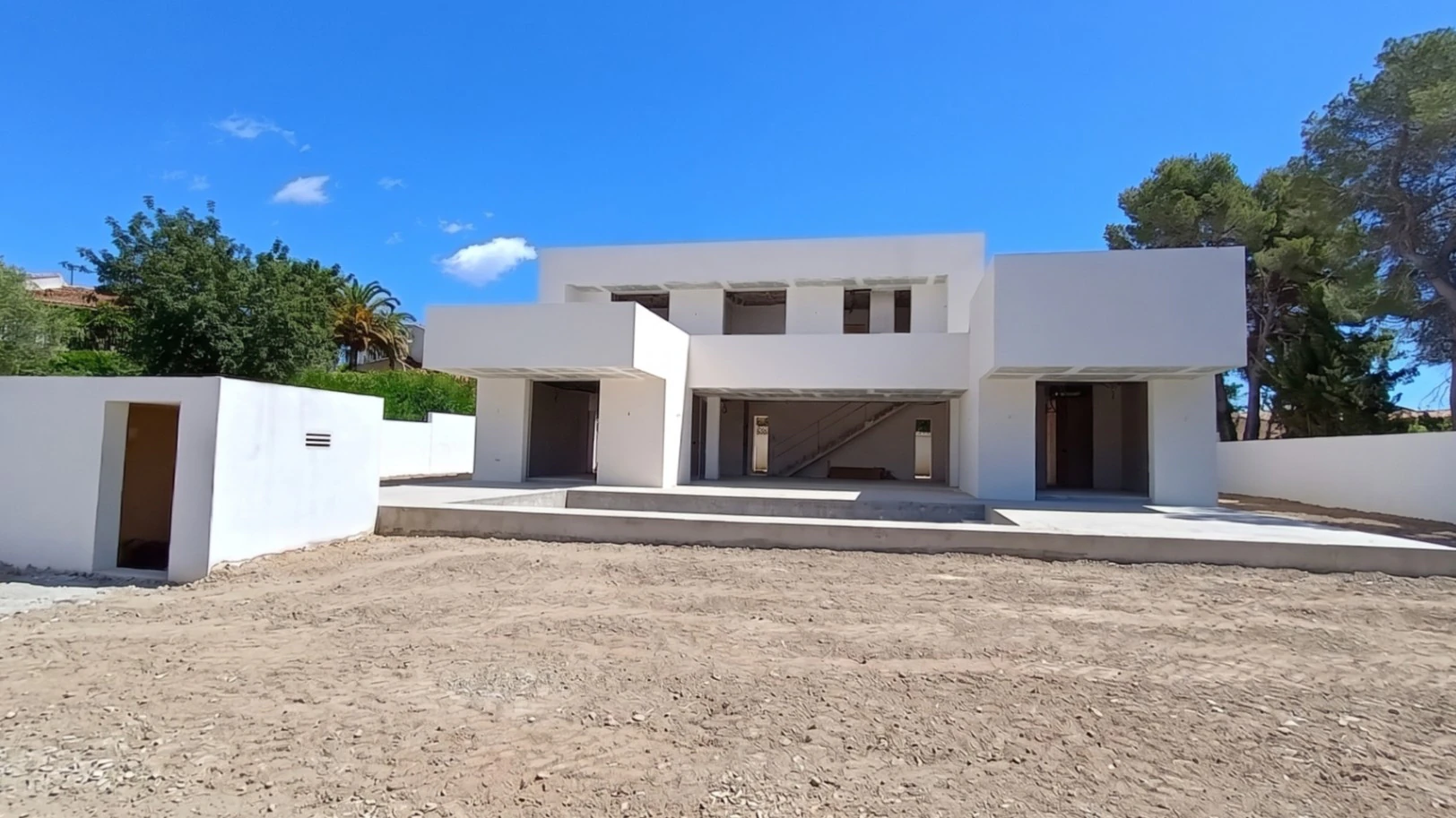 Tu Refugio Contemporáneo en Moraira,tranquilidad, Luz y Diseño a Minutos del Mar