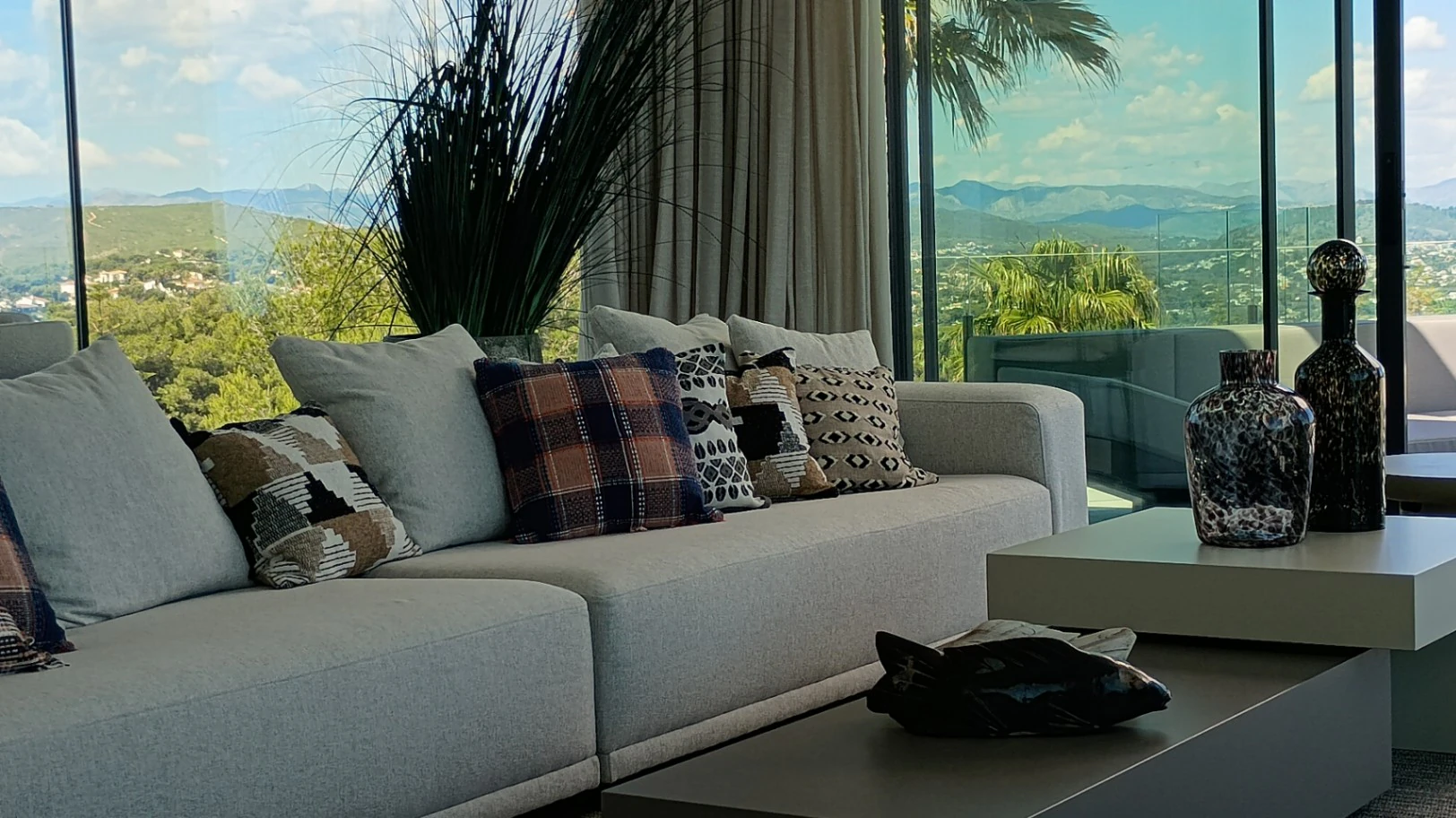 Elegancia y privacidad en Jávea, villa contemporánea con vistas al Mediterráneo