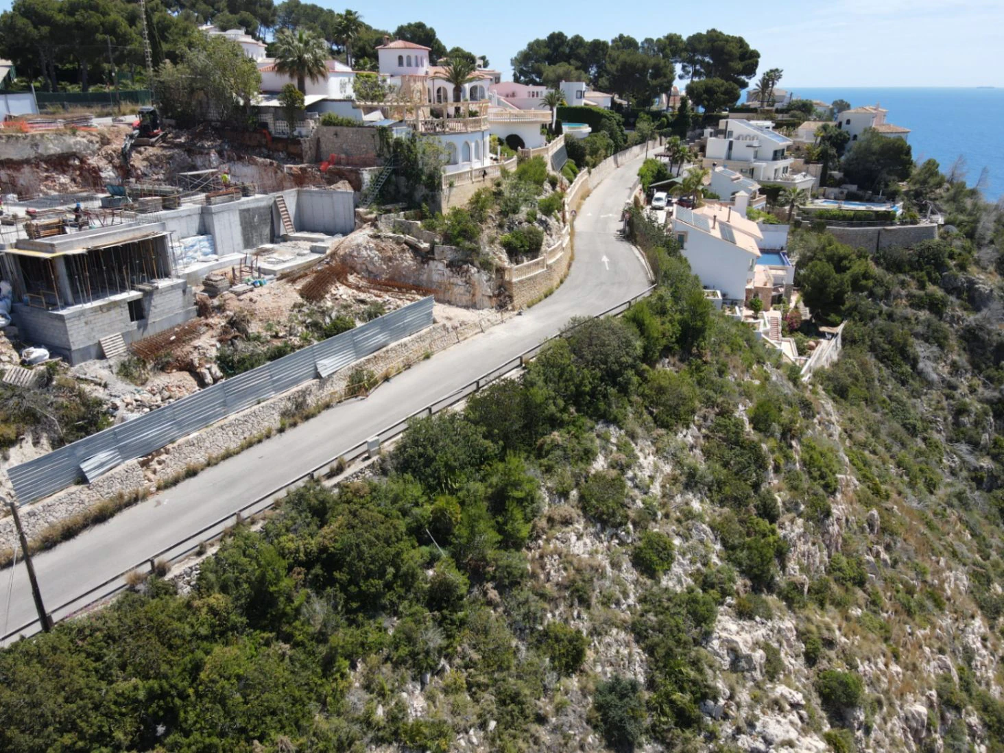 Exclusiva villa moderna de lujo en La Granadella con vistas panorámicas al mar
