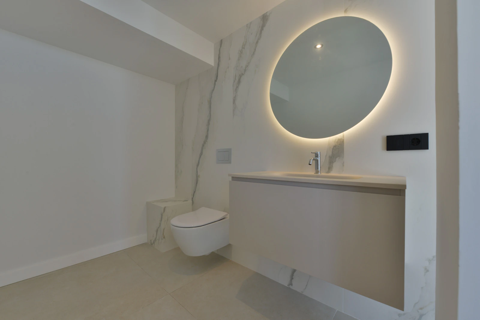 Villa contemporánea única en Altea con vistas al mar, terrazas tipo spa y acabados premium