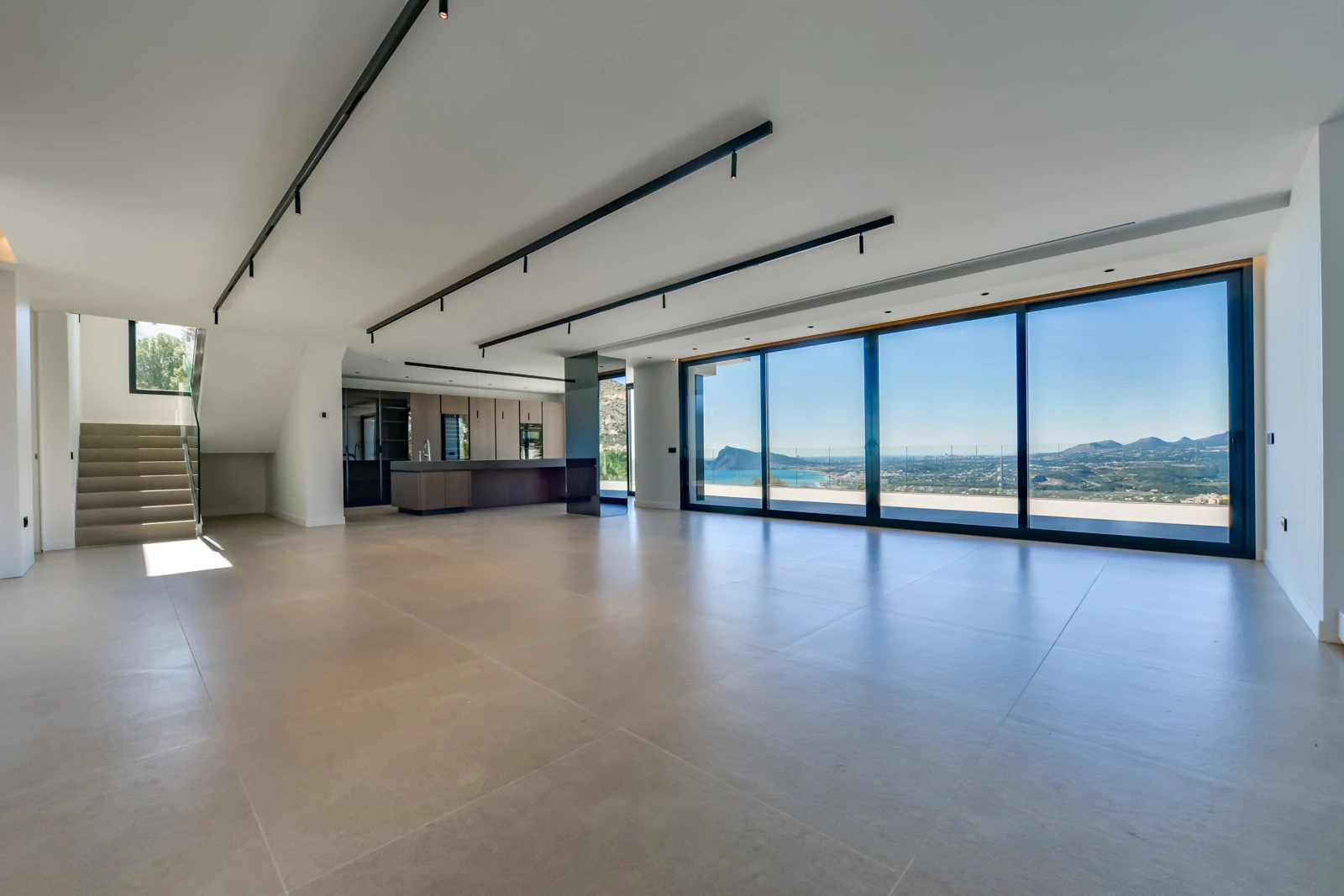 Villa contemporánea única en Altea con vistas al mar, terrazas tipo spa y acabados premium