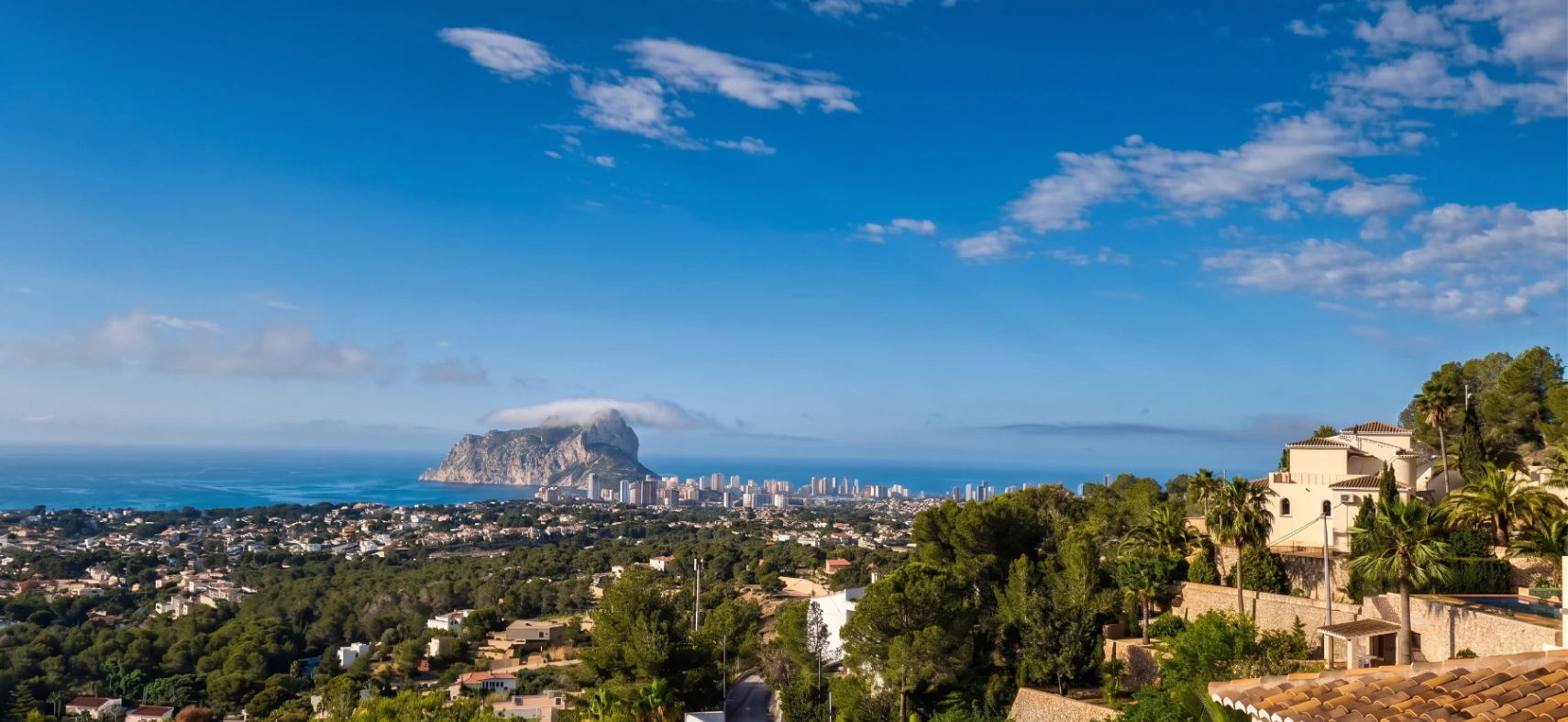 VILLA AVEC VUE PANORAMIQUE SUR LA MER