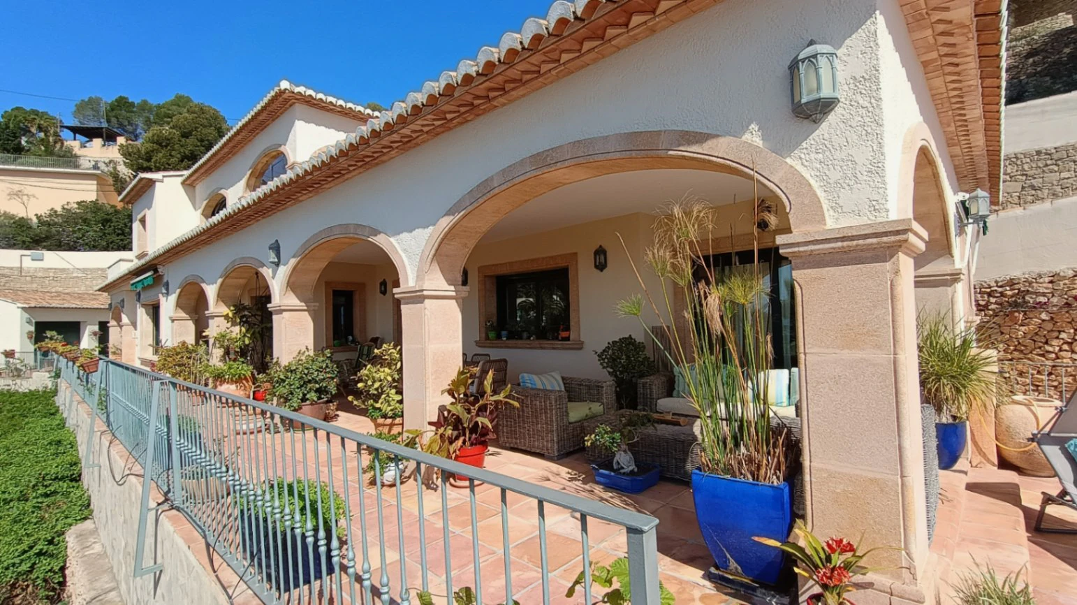 VILLA AVEC VUE PANORAMIQUE SUR LA MER