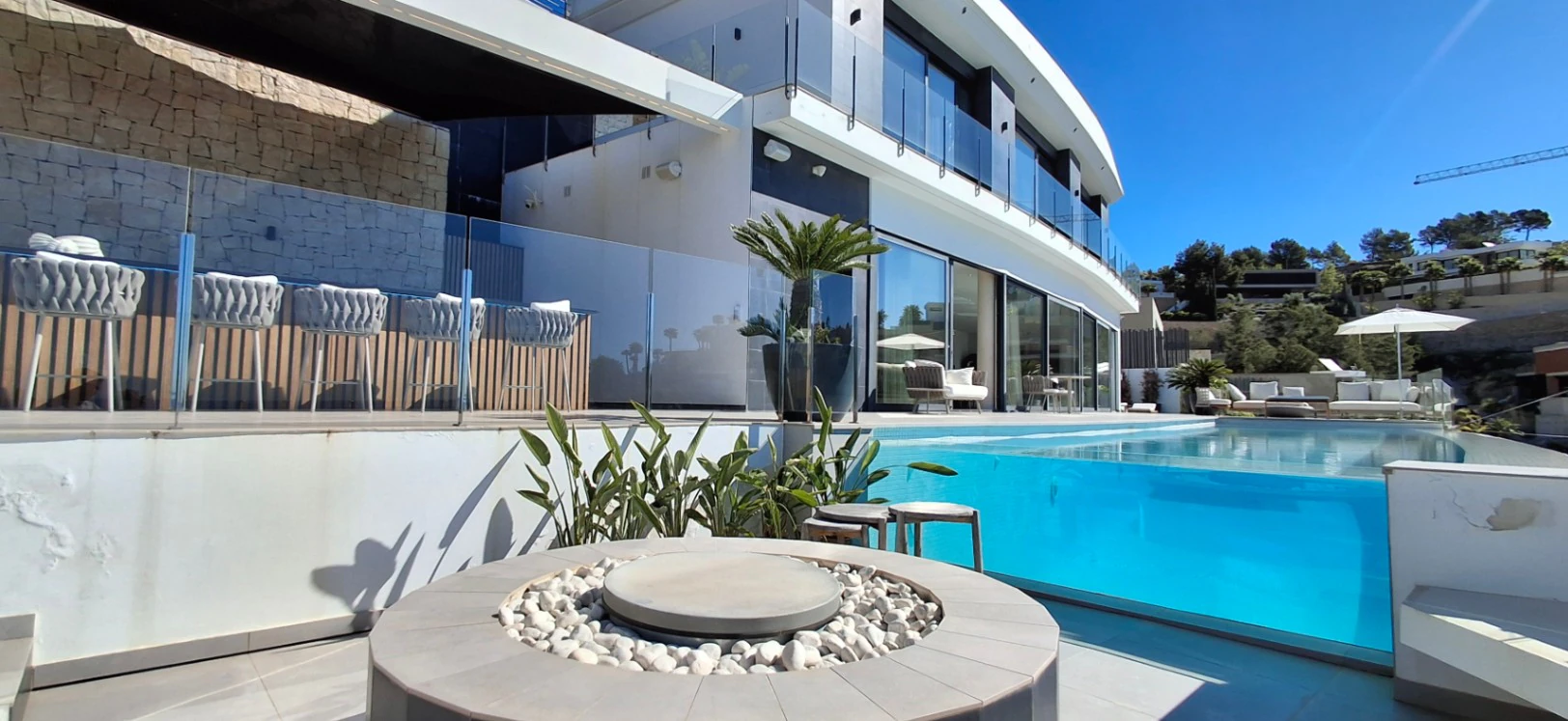 VILLA DE LUJO CON VISTAS PANORAMICAS A LA VENTA EN BENISSA