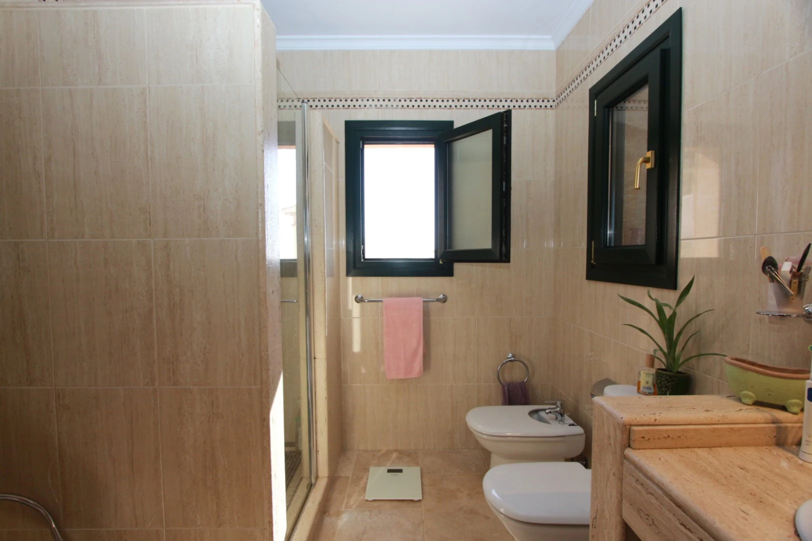 VILLA AVEC VUE PANORAMIQUE SUR LA MER