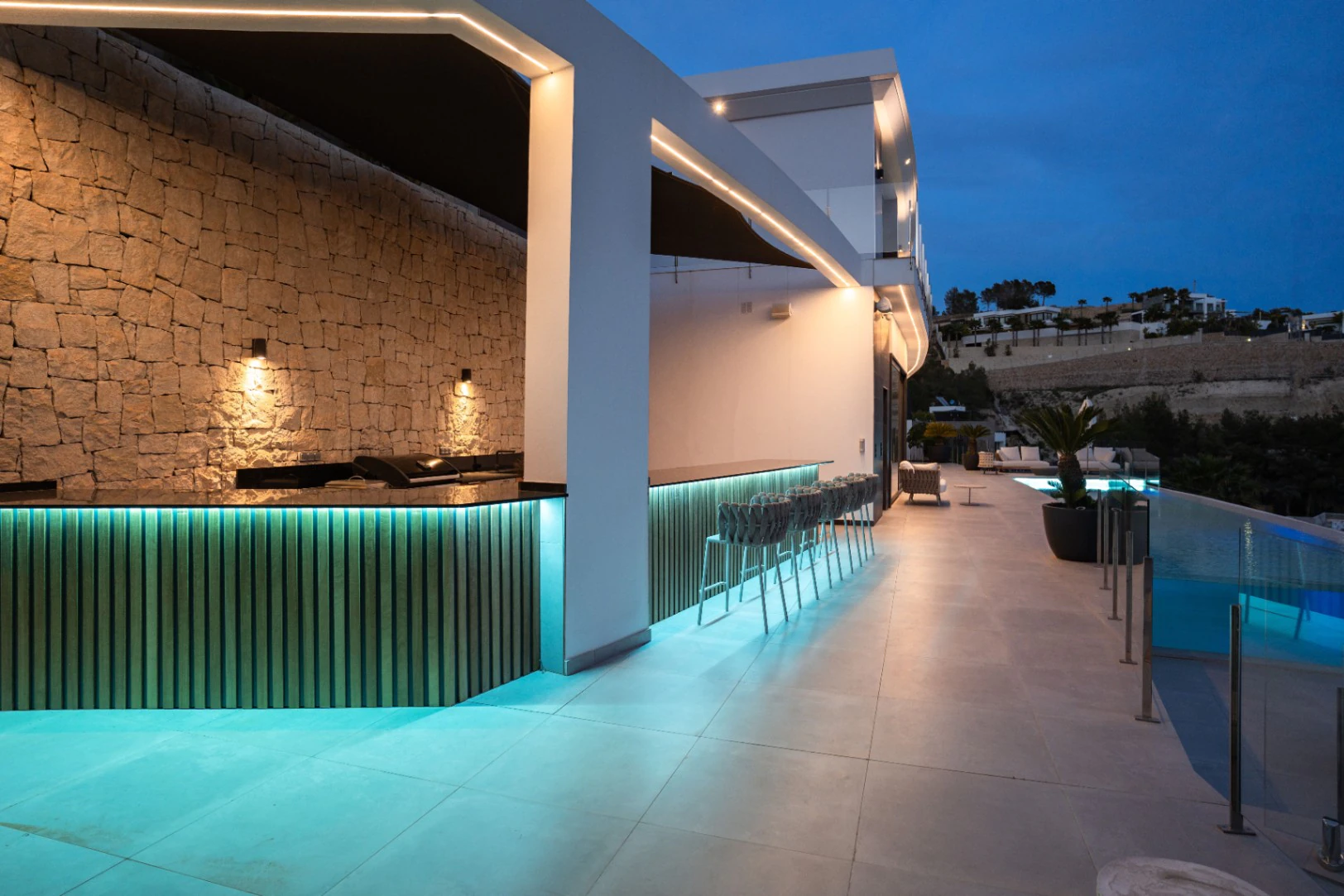 VILLA DE LUJO CON VISTAS PANORAMICAS A LA VENTA EN BENISSA