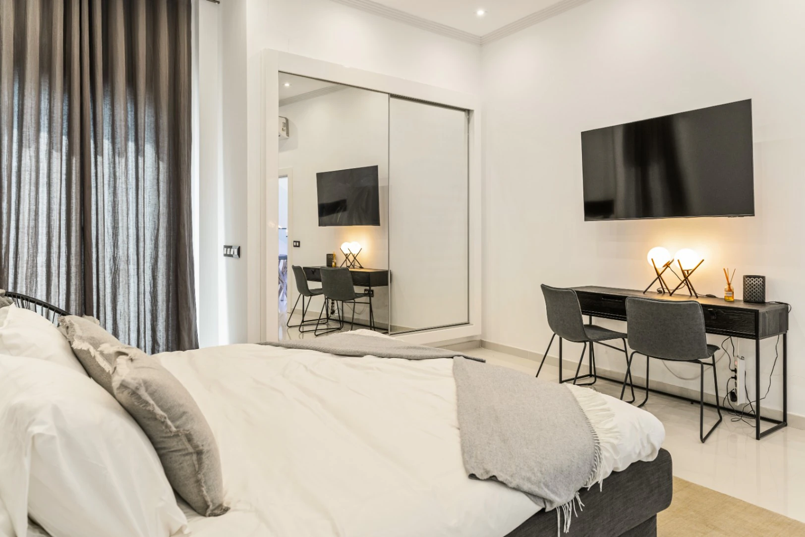 VILLA DE LUJO CON VISTAS PANORAMICAS A LA VENTA EN BENISSA
