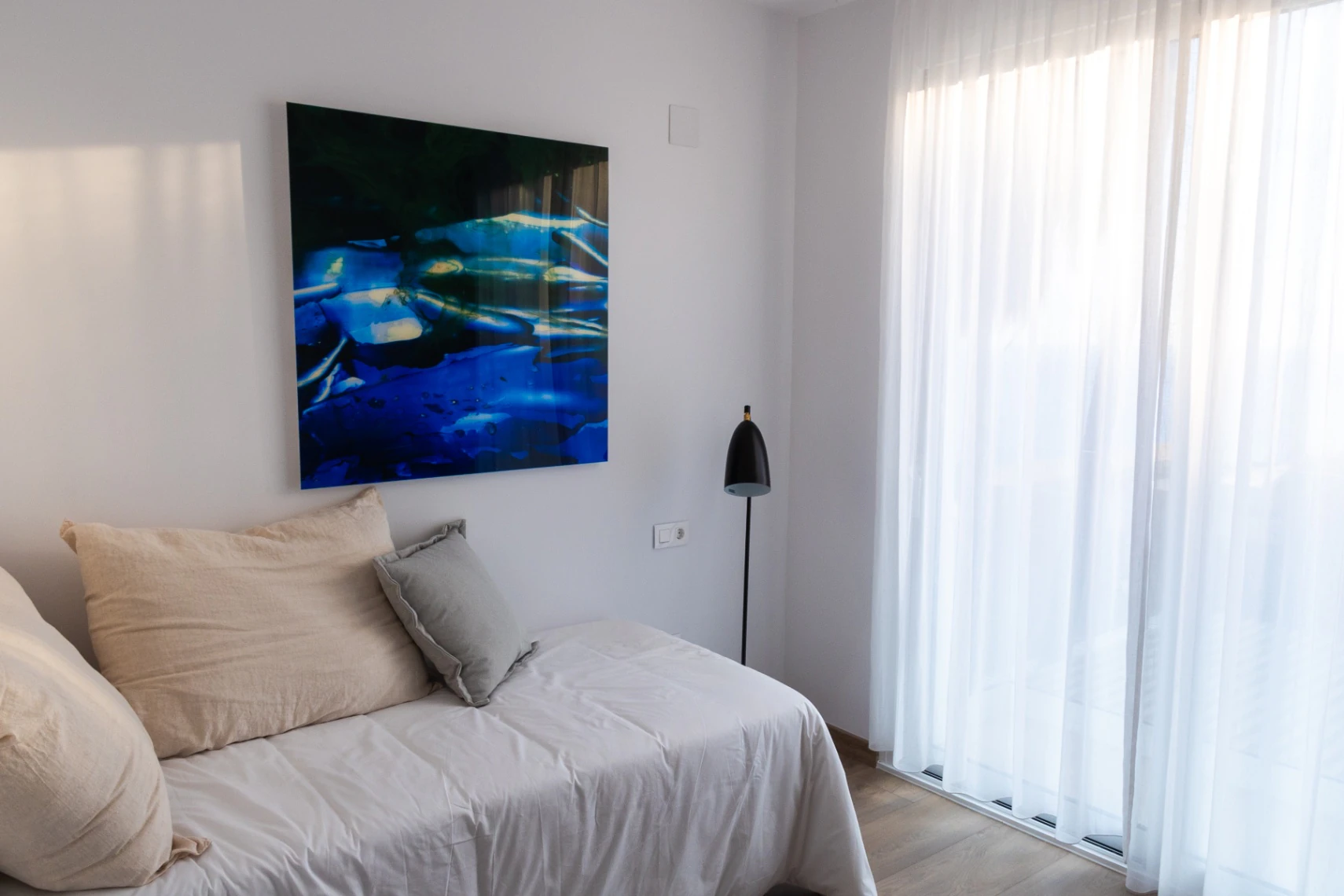 Exclusiva Villa Moderna con Vistas al Mar al Pie de la Sierra Bernia – Altea | 3 Dormitorios, Piscina y Vistas Panorámicas