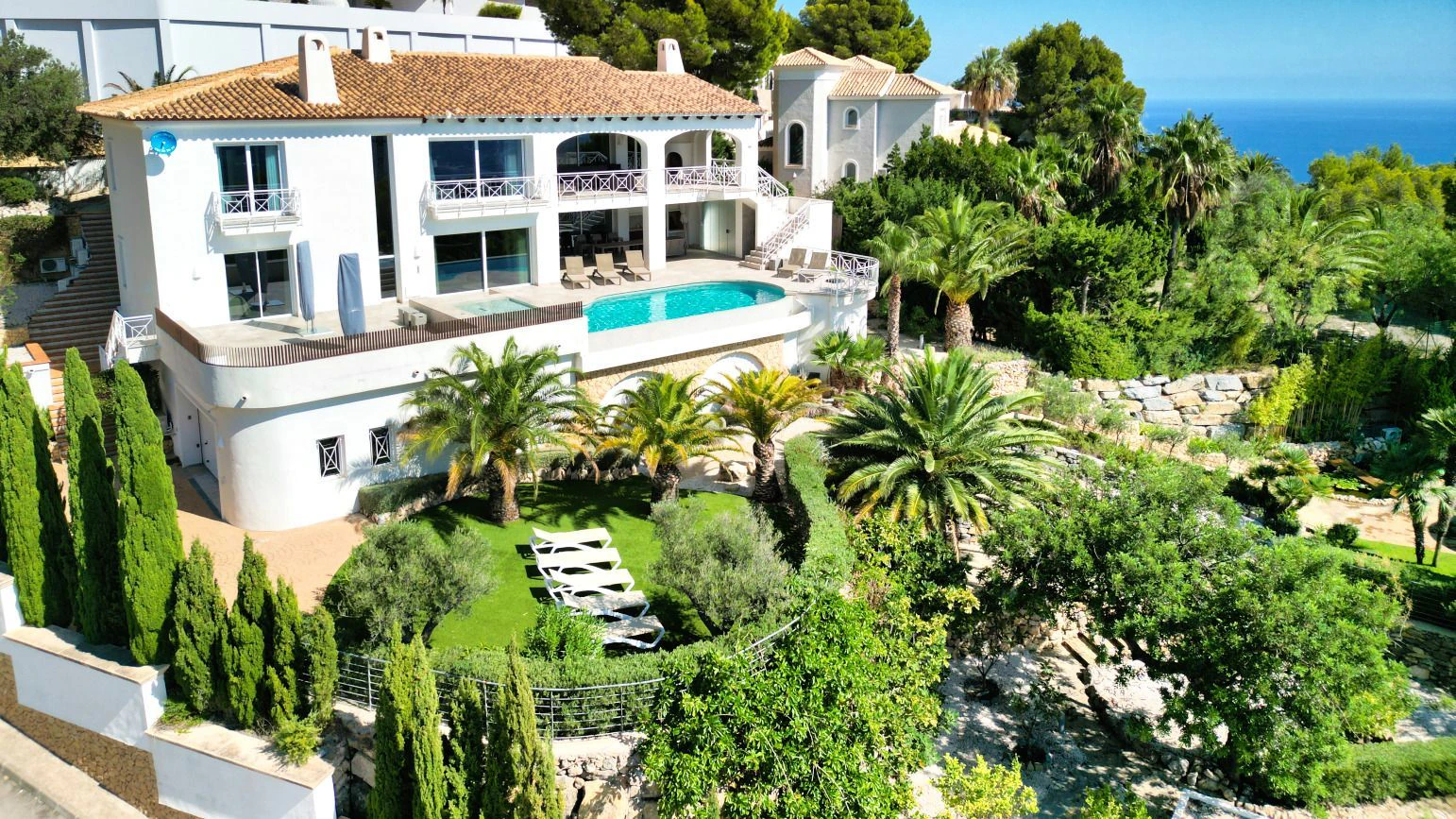 Villa de luxe à Altea : élégance, exclusivité et vues de rêve