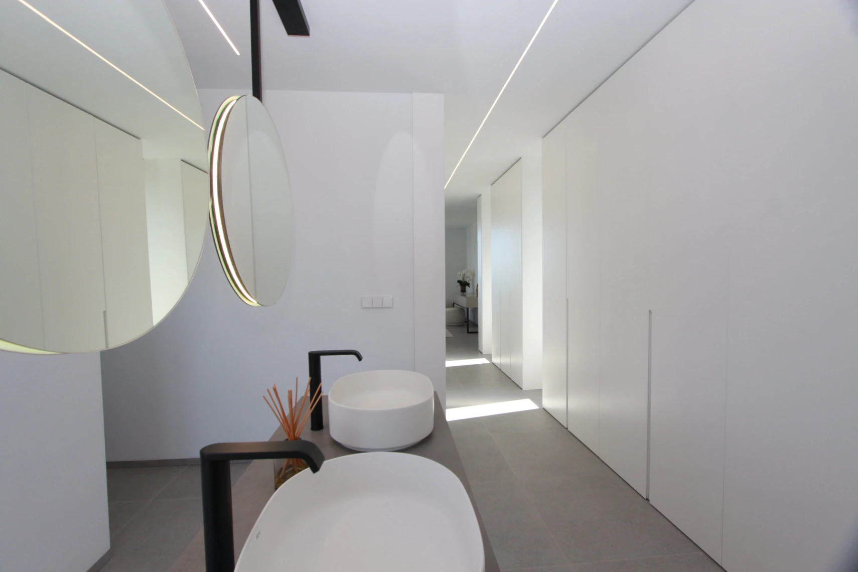 Elegance and Privacy in Jávea, Contemporary Villa with Mediterranean Views