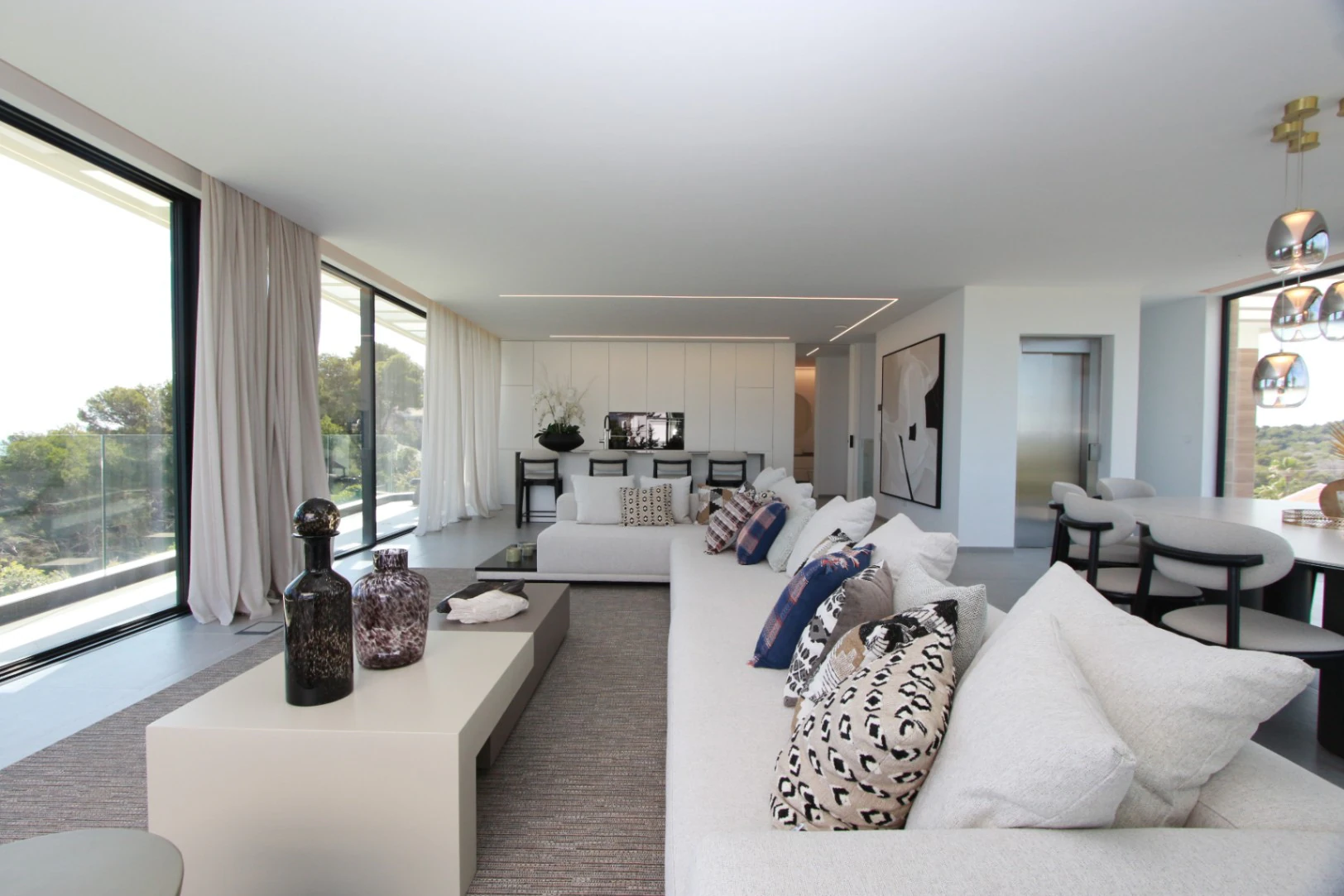 Élégance et intimité à Jávea, villa contemporaine avec vue sur la Méditerranée