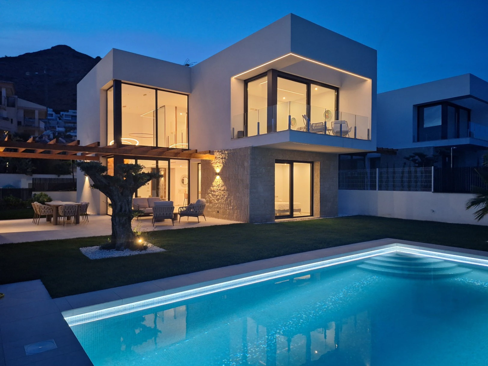 VILLA MODERNE AVEC PISCINE PRIVÉE À VENDRE À FINESTRAT