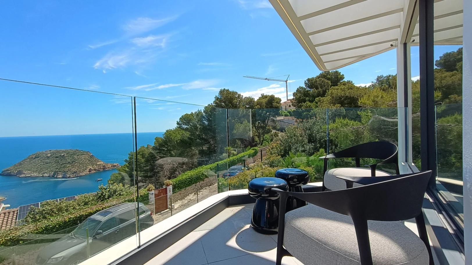 Élégance et intimité à Jávea, villa contemporaine avec vue sur la Méditerranée