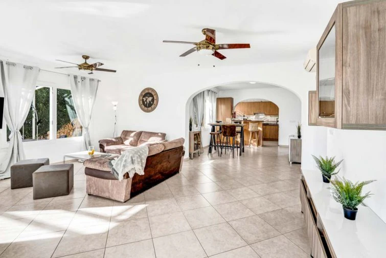 Agradable villa en venta en Calpe con vistas al Peñon