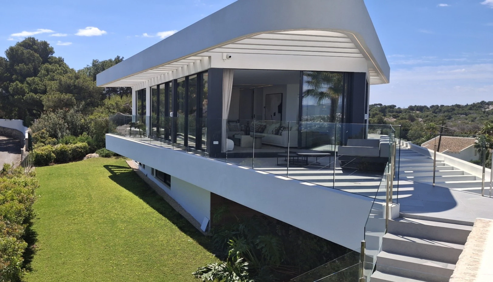 Elegance and Privacy in Jávea, Contemporary Villa with Mediterranean Views