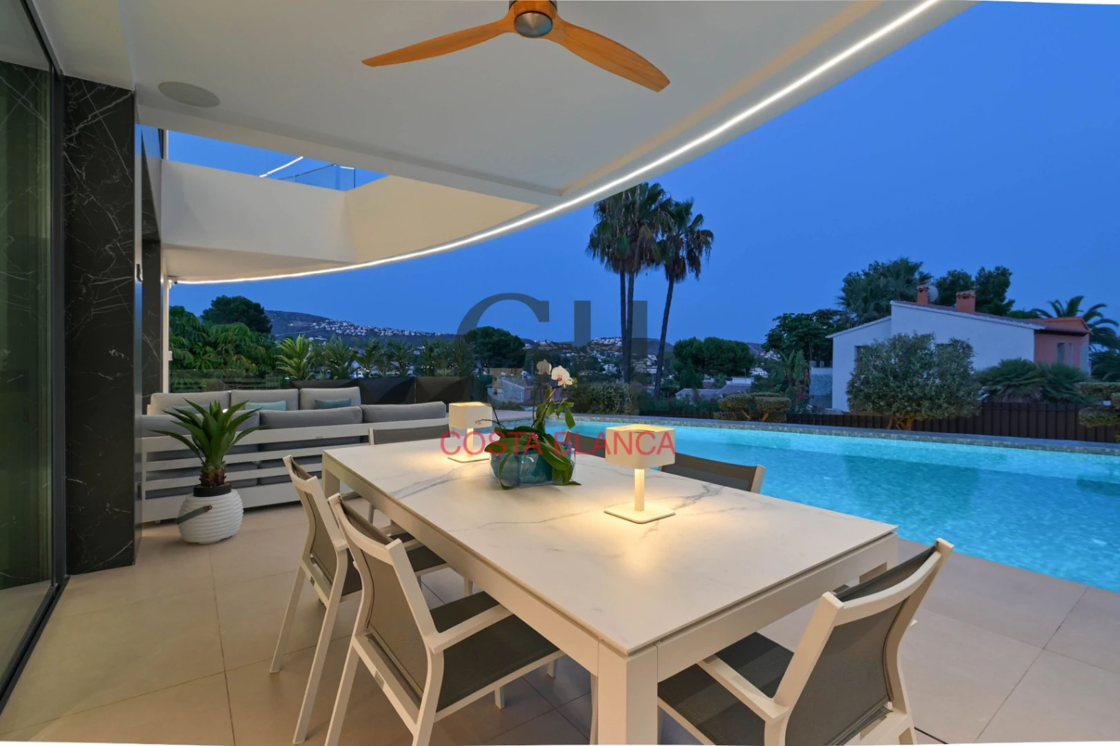 Villa de Lujo High-Tech en Moraira con Disponibilidad Inmediata