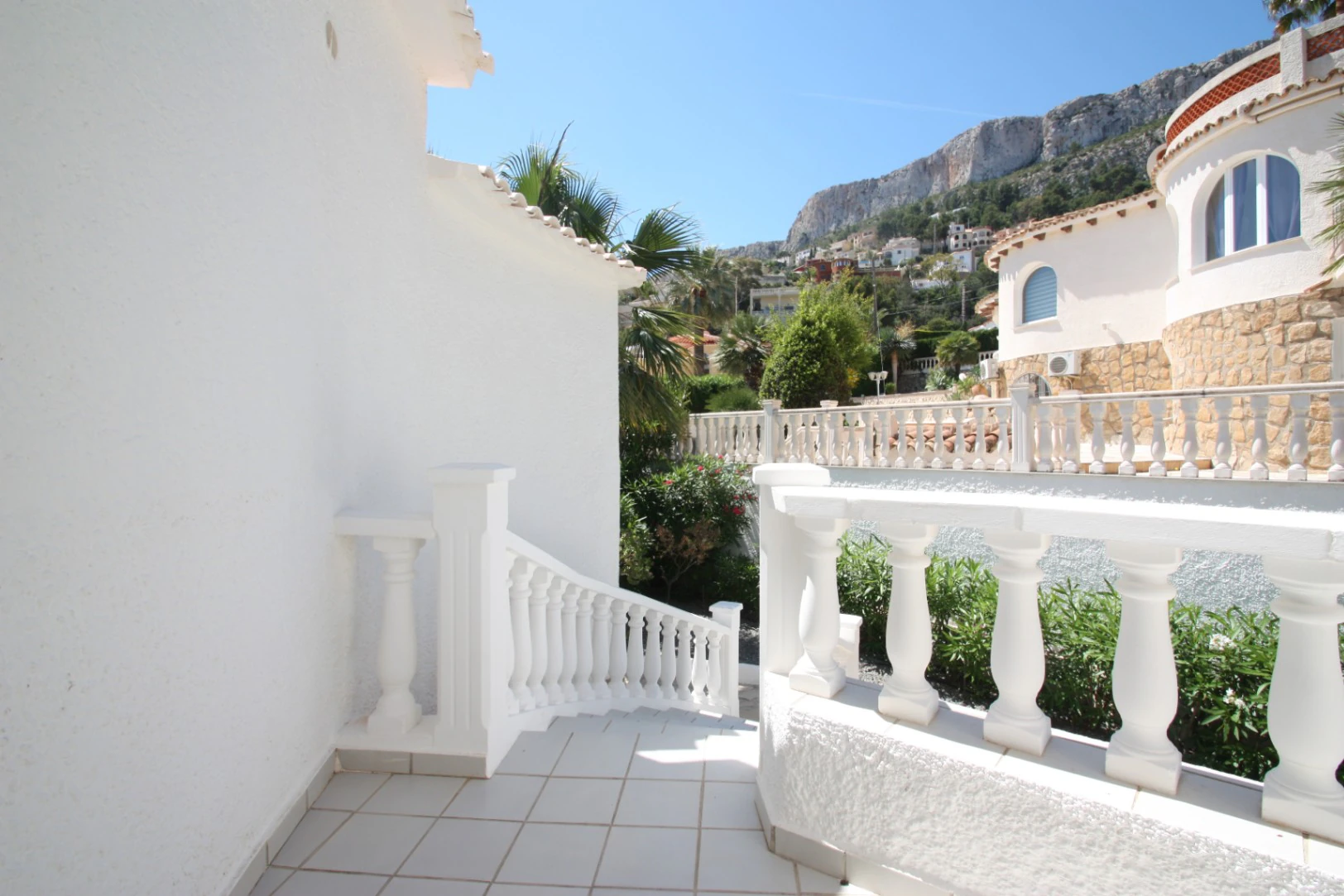 VILLA CON VISTAS AL MAR EN CALPE