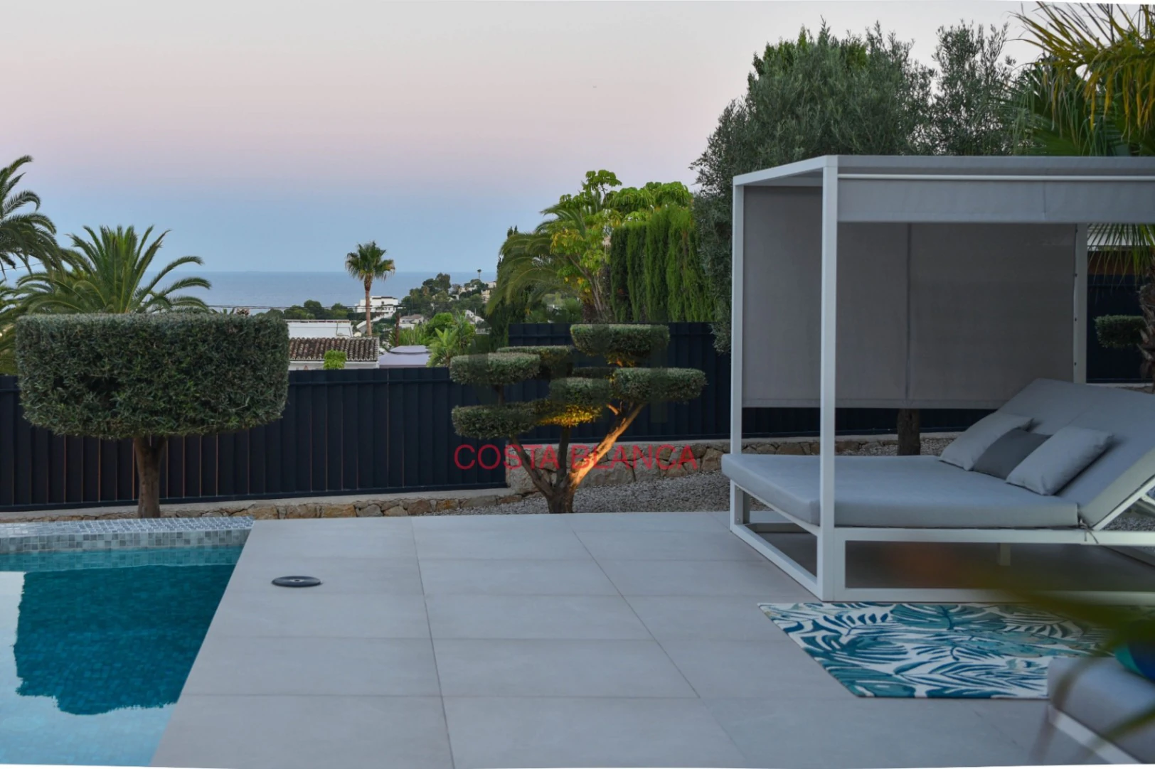 Villa de Lujo High-Tech en Moraira con Disponibilidad Inmediata