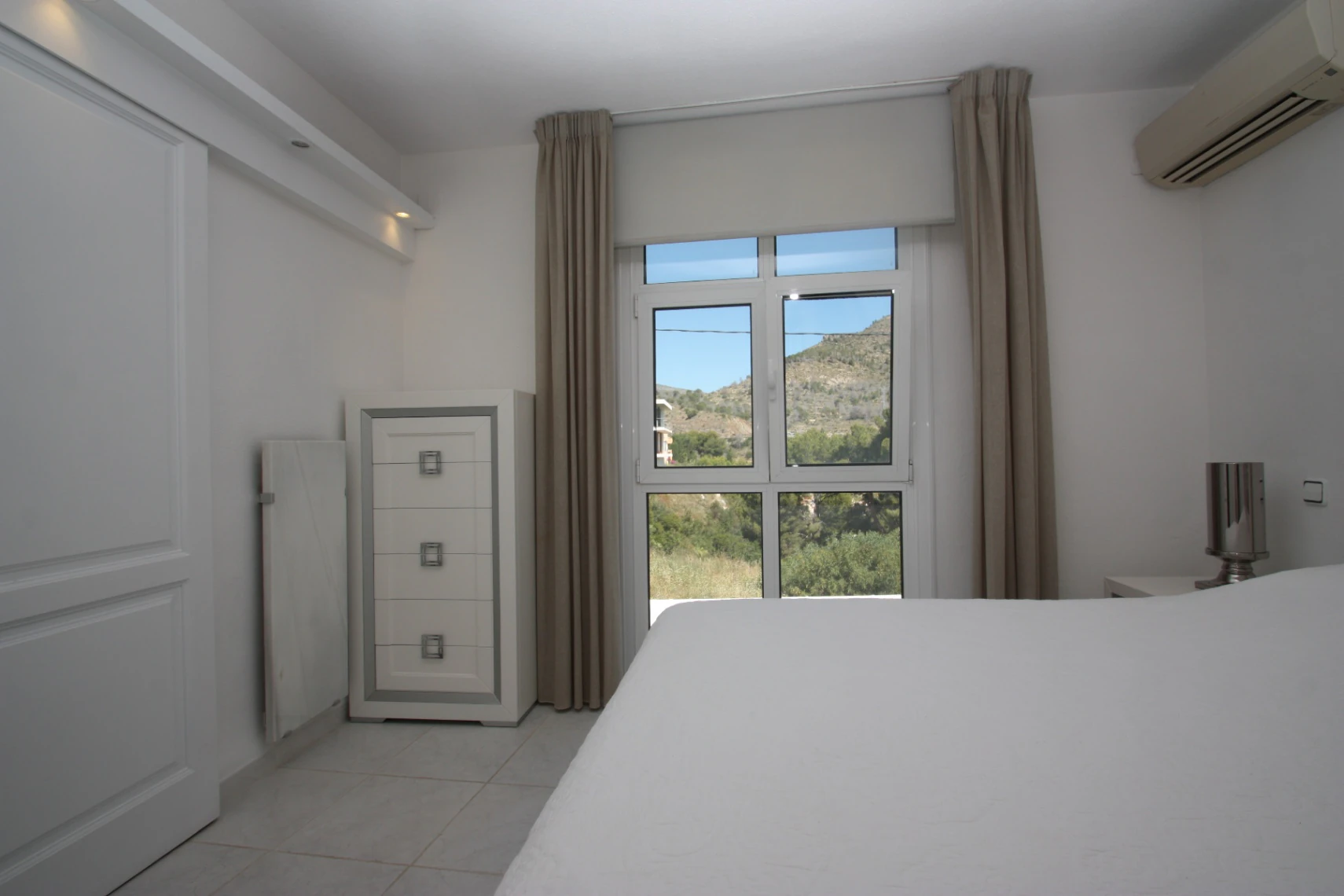 VILLA CON VISTAS AL MAR EN CALPE