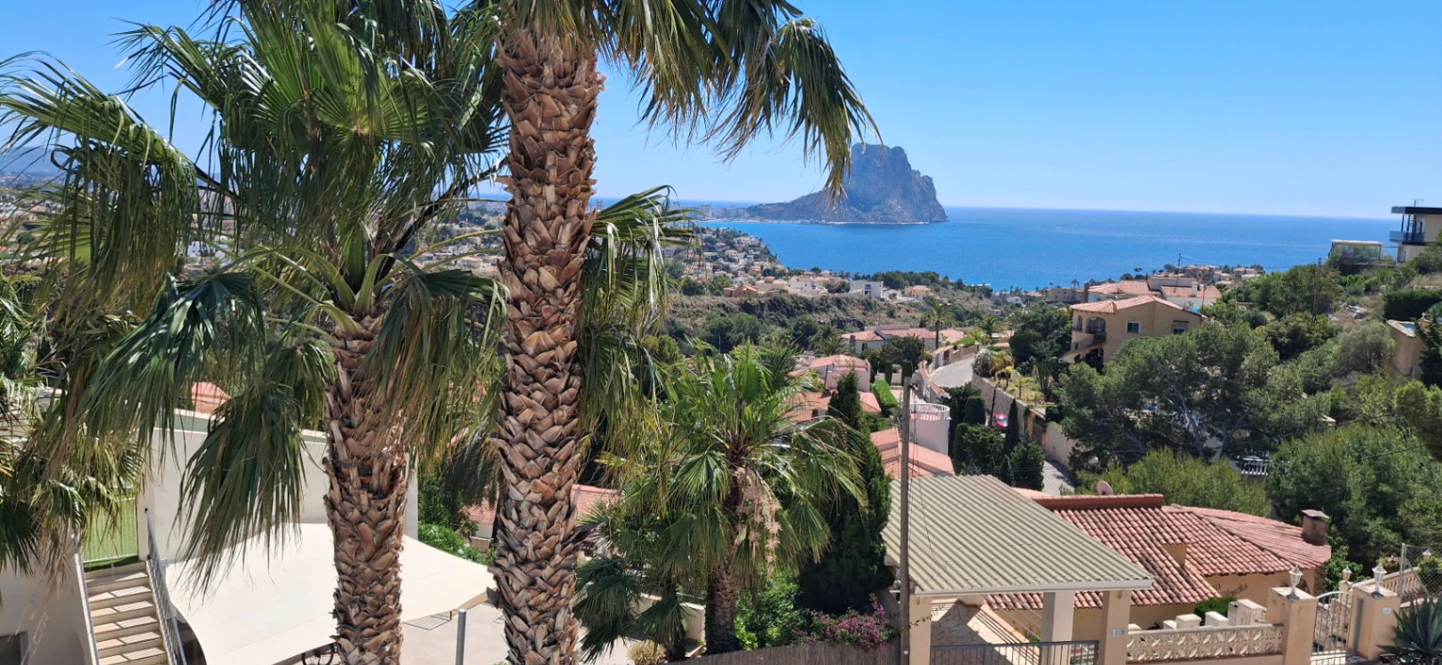 VILLA CON VISTAS AL MAR EN CALPE