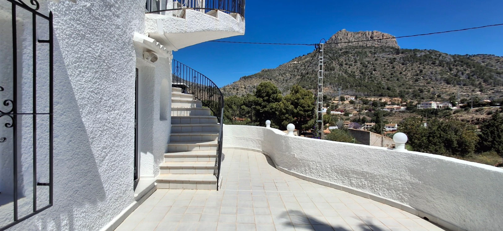 VILLA CON VISTAS AL MAR EN CALPE