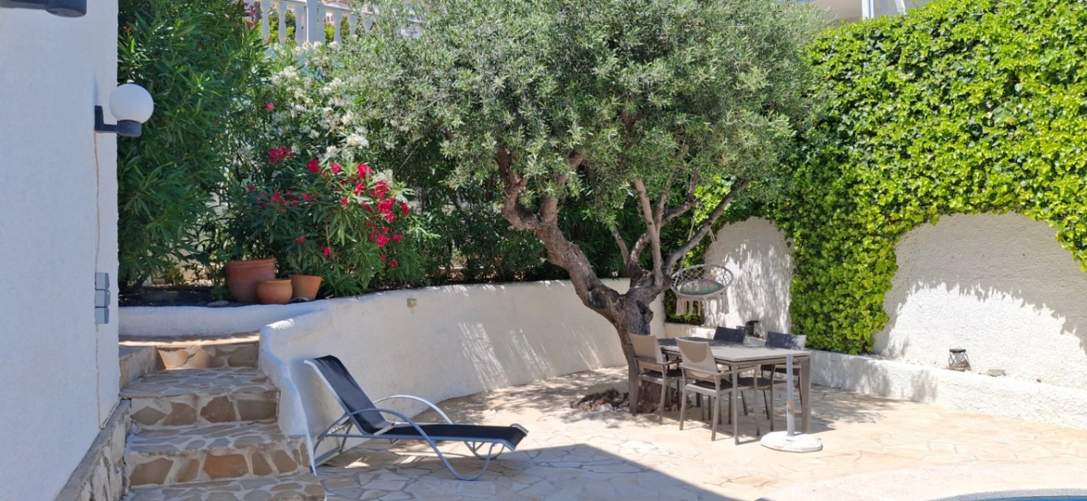 VILLA CON VISTAS AL MAR EN CALPE